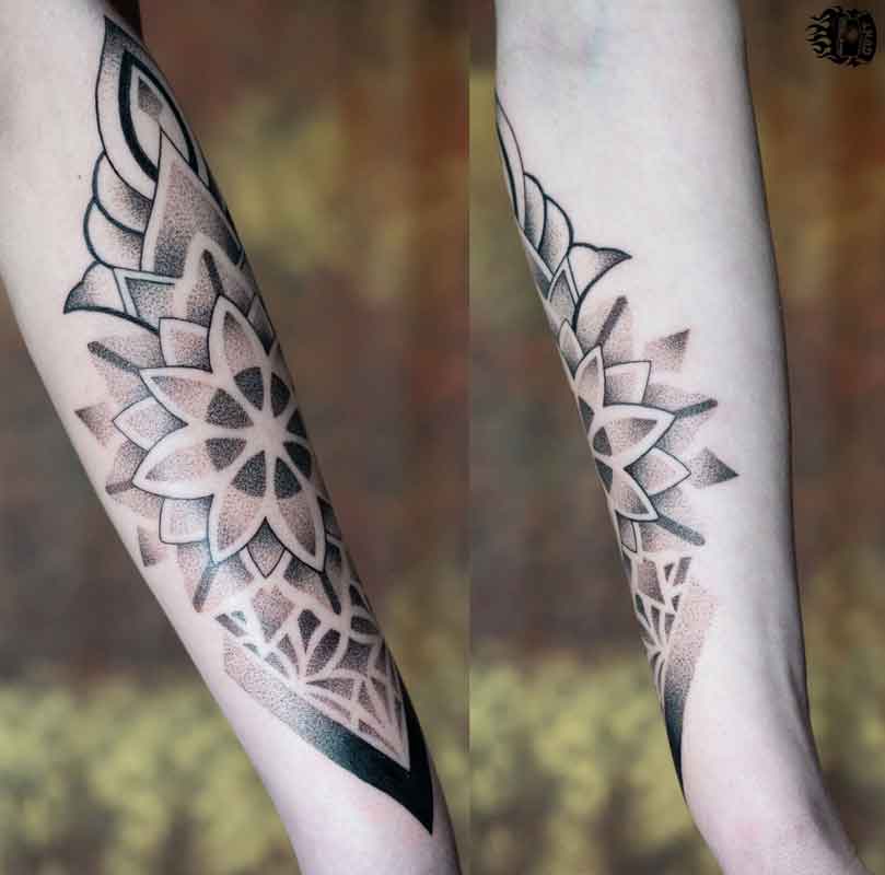 DOT - HAND POKE